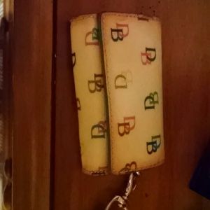 COPY - Dooney and Bourke small case wristlet